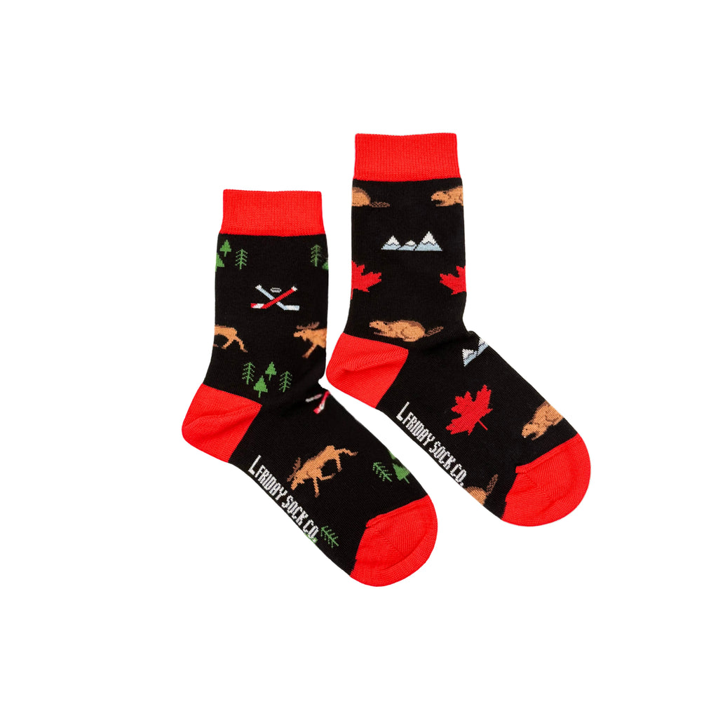 Kids’ mismatched Canada socks – featuring iconic Canadian symbols in a fun design.